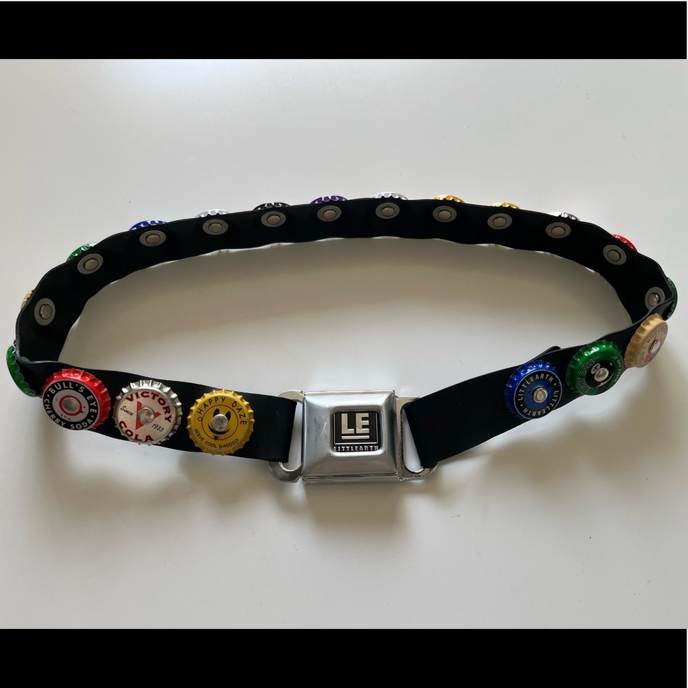 Vintage bottle cap belt with seatbelt buckle!